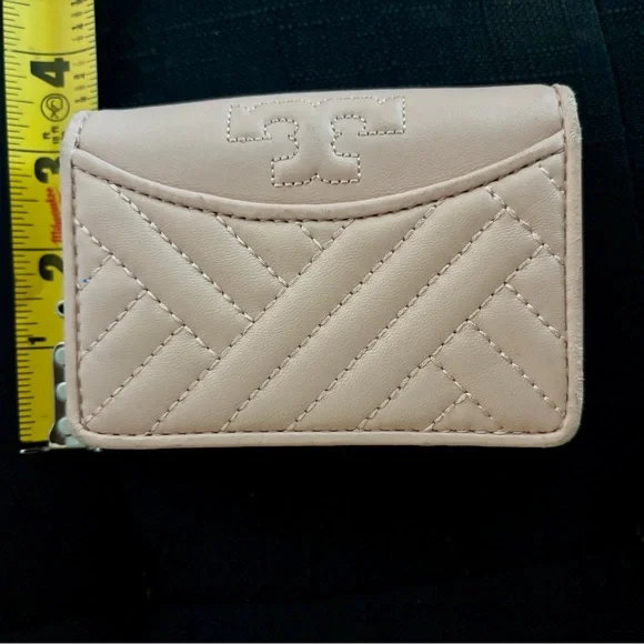Tory Burch Quilted Tan Wallet - Picture 6 of 6